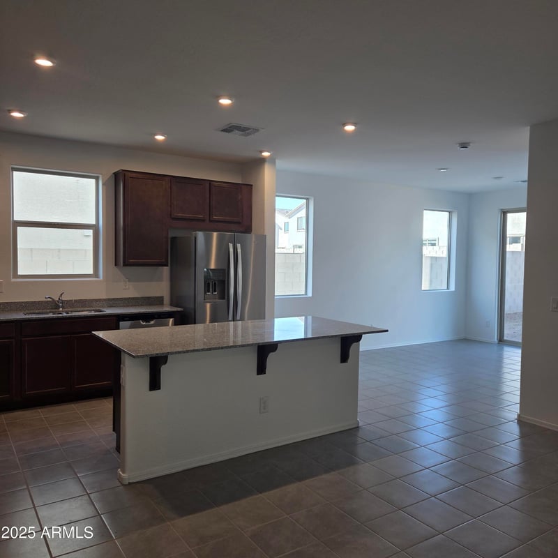 7418 Peck Dr, Glendale, AZ 85303