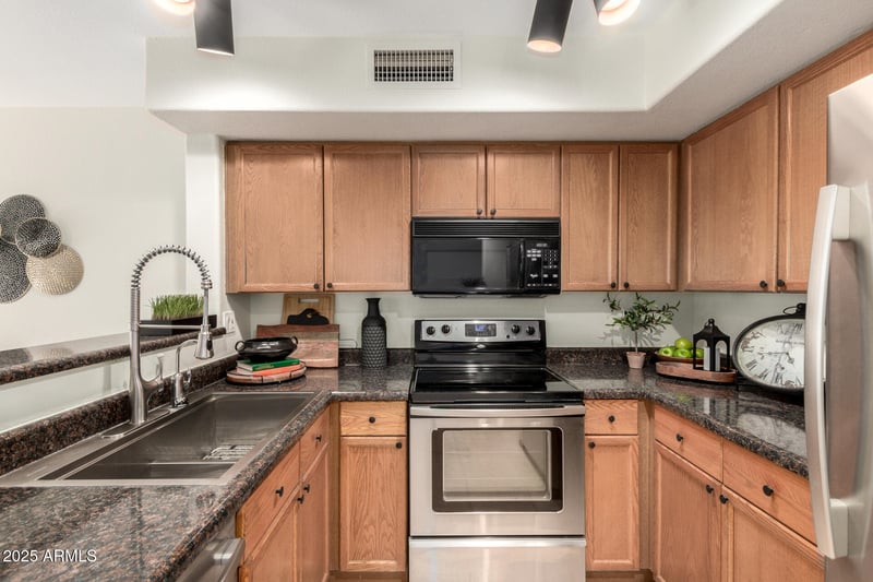 742 Crows Nest Dr, Gilbert, AZ 85233