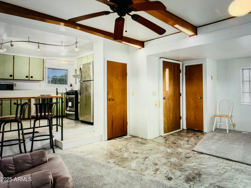 7420 43rd St, Phoenix, AZ 85042