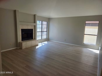 7420 Morrow Dr, Glendale, AZ 85308