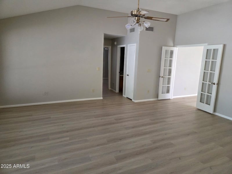 7420 Morrow Dr, Glendale, AZ 85308