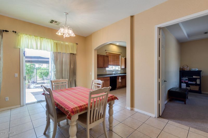 7420 S 27th Pl, Phoenix, AZ 85042