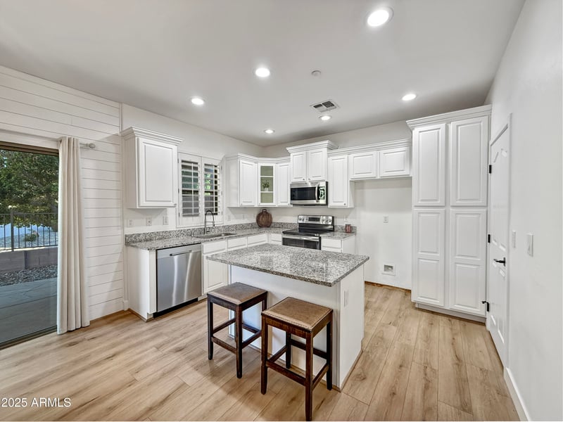 7421 Fargo Dr, Peoria, AZ 85382