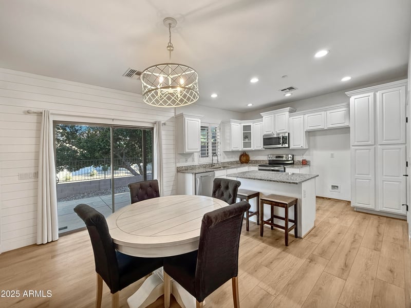 7421 Fargo Dr, Peoria, AZ 85382