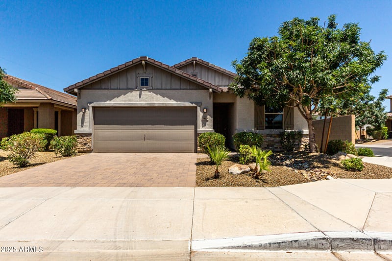 7423 28th Pl, Phoenix, AZ 85042