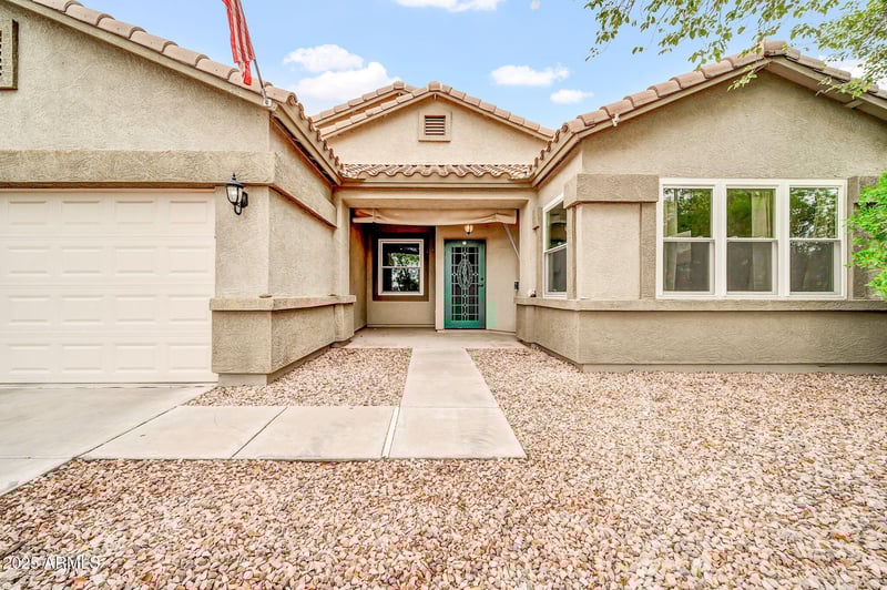 7425 75th Dr, Glendale, AZ 85303