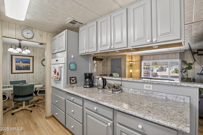 7425 Abilene Ave, Mesa, AZ 85208