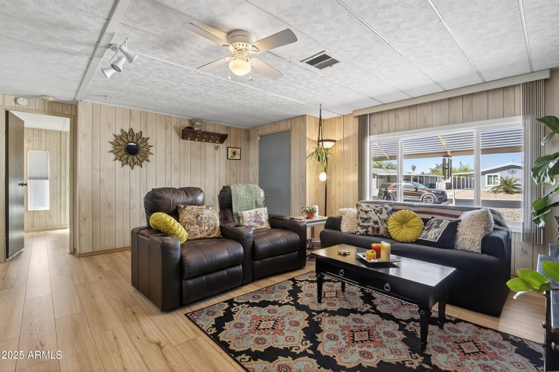 7425 Abilene Ave, Mesa, AZ 85208