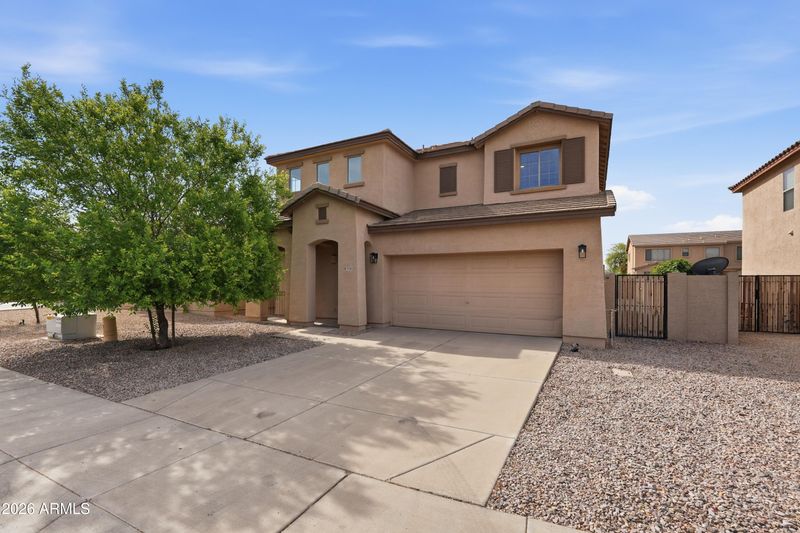7425 W Crown King Rd, Phoenix, AZ 85043