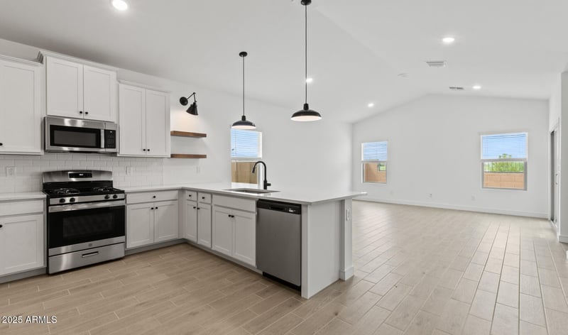 7426 76th Dr, Laveen, AZ 85339
