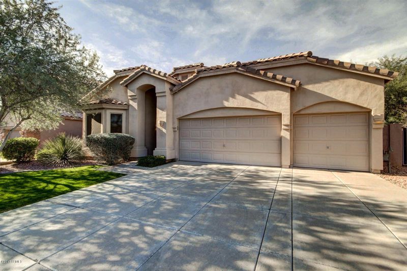 7426 E Odessa St, Mesa, AZ 85207