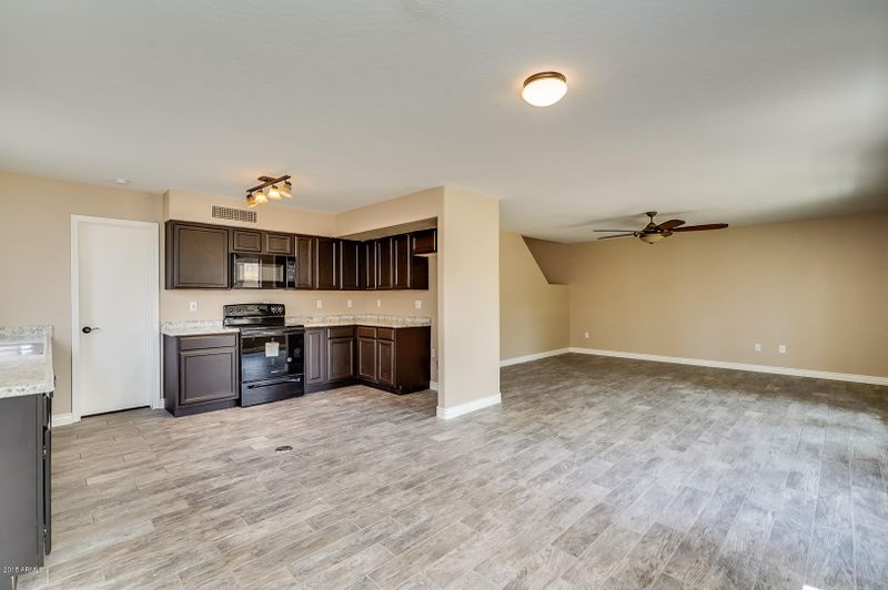 7427 W Aurora Dr, Glendale, AZ 85308