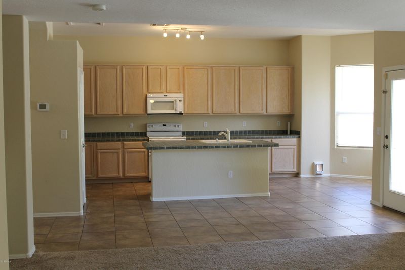 7427 W Crystal Rd, Glendale, AZ 85308