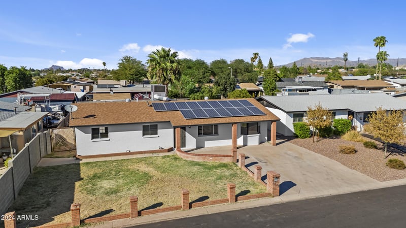 7428 Carol Cir, Mesa, AZ 85208