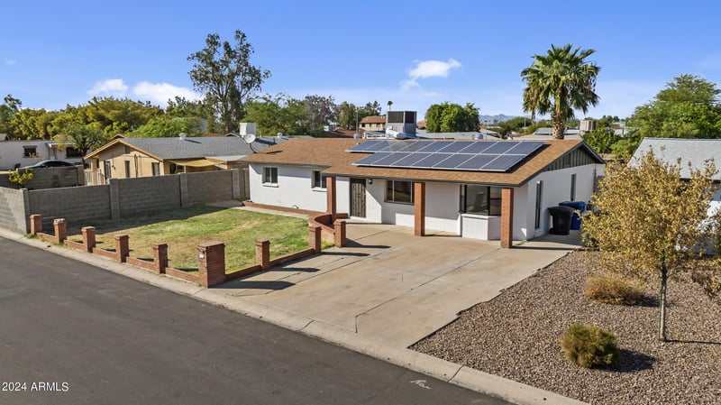 7428 Carol Cir, Mesa, AZ 85208