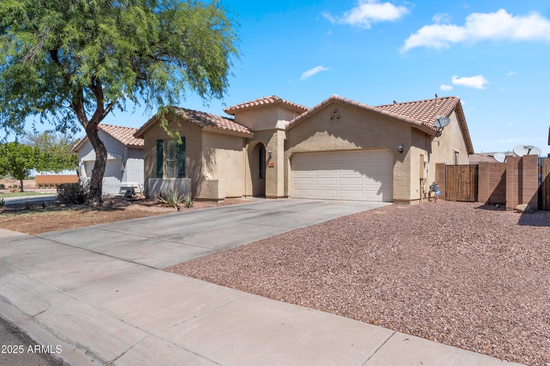 7428 Fawn Dr, Laveen, AZ 85339