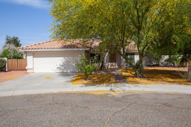 7428 W Donald Dr, Glendale, AZ 85310