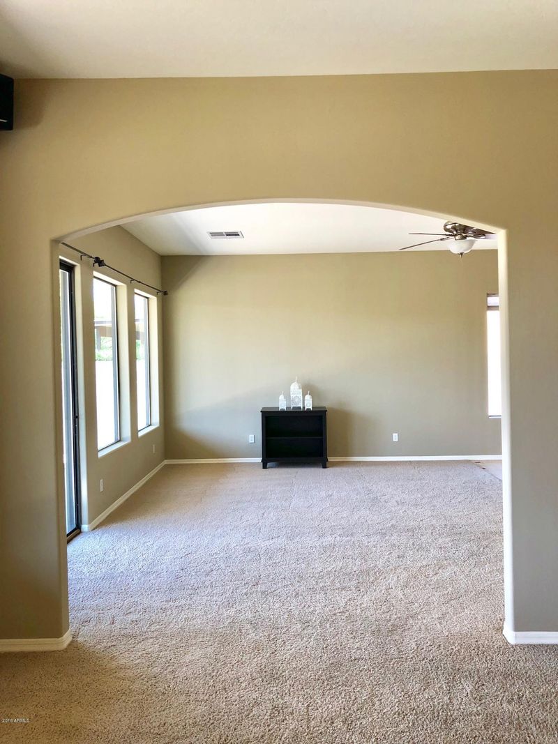 743 E Meadow Ln, Phoenix, AZ 85022