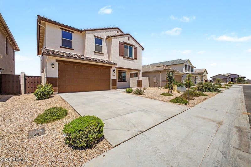 7430 Hackamore Ln, San Tan Valley, AZ 85143