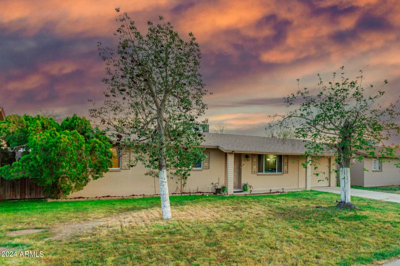 7431 E Crescent Cir, Mesa, AZ 85208