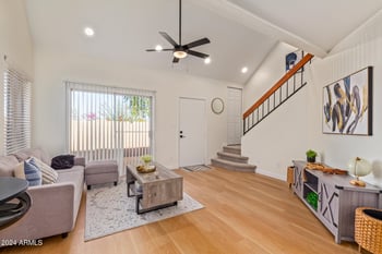 7432 43rd Ln, Glendale, AZ 85301