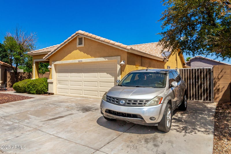 7432 Raymond St, Phoenix, AZ 85043