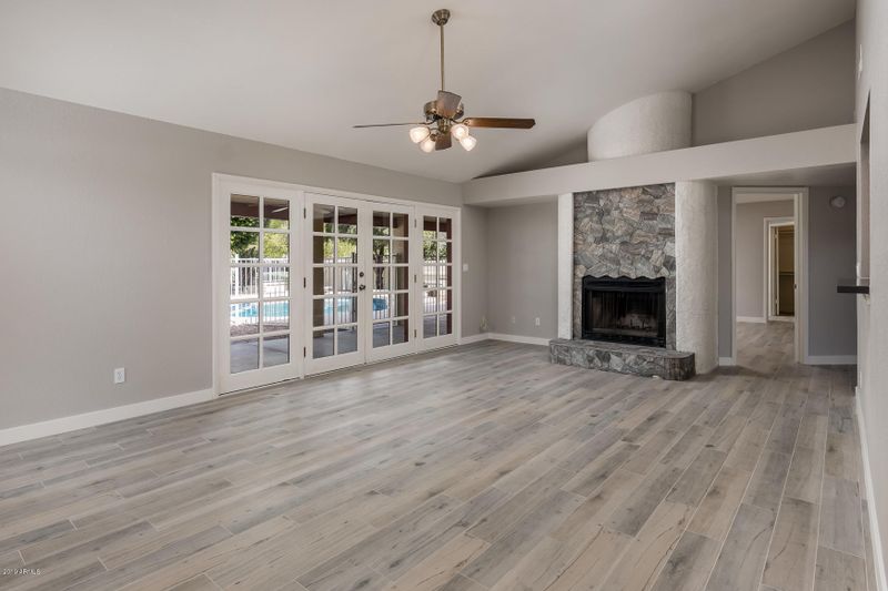 7432 W Morrow Dr, Glendale, AZ 85308