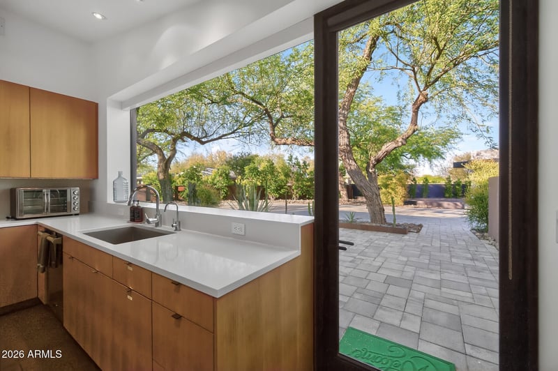 7433 Cholla Ln, Scottsdale, AZ 85250