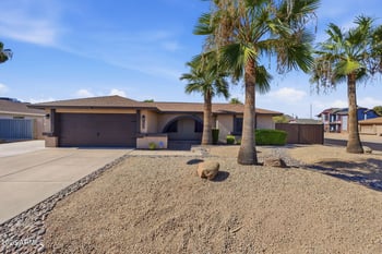 7433 Canterbury Dr, Peoria, AZ 85345