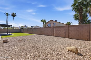 7433 Canterbury Dr, Peoria, AZ 85345