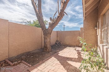 7434 44th Dr, Glendale, AZ 85301