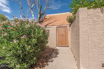 7434 44th Dr, Glendale, AZ 85301