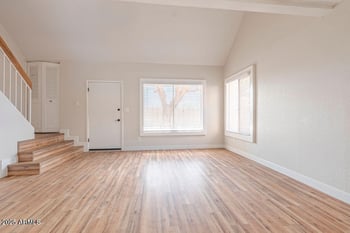 7434 44th Dr, Glendale, AZ 85301