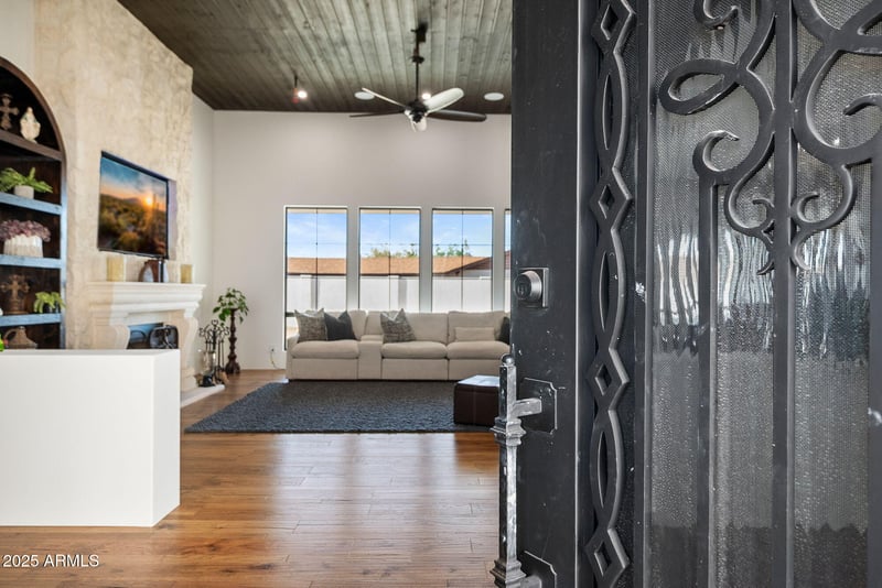 7436 Calavar Rd, Peoria, AZ 85381