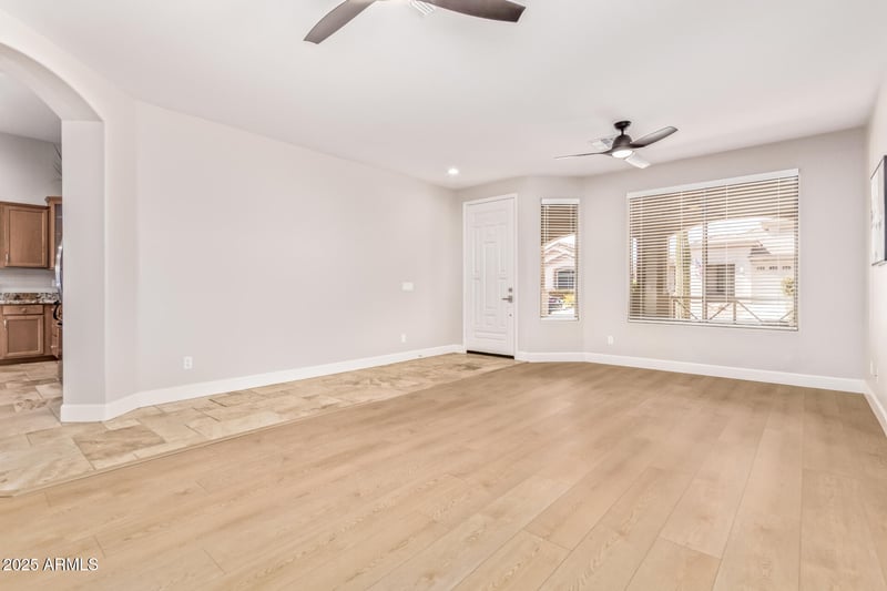 7437 Nora St, Mesa, AZ 85207