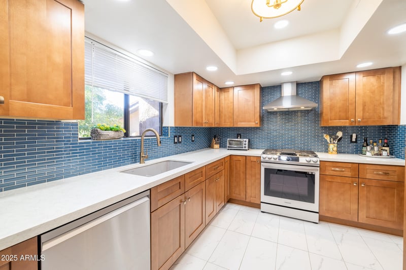7438 Hum Rd #101, Carefree, AZ 85377