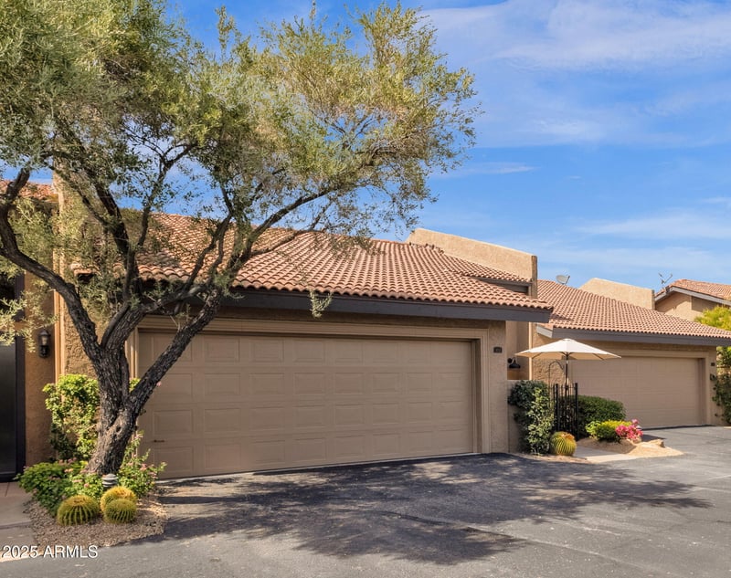 7438 Hum Rd #103, Carefree, AZ 85377