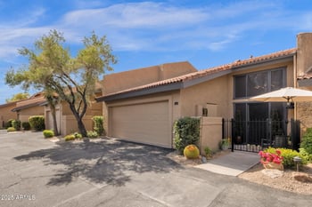 7438 Hum Rd #103, Carefree, AZ 85377