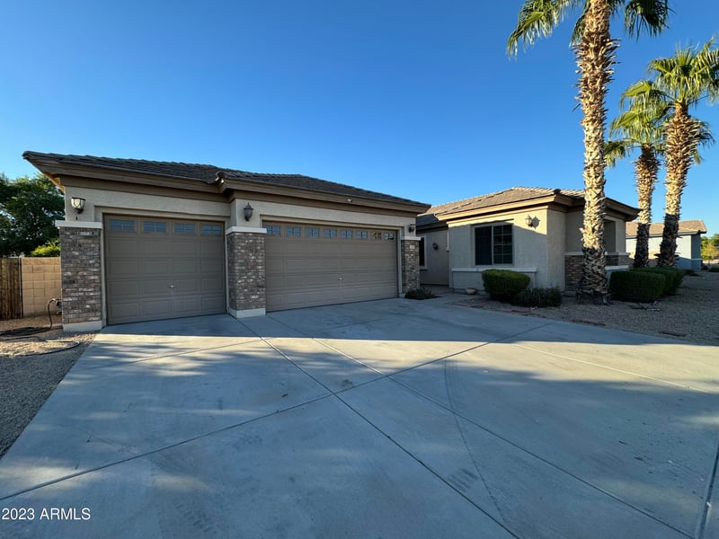 7438 N 85th Dr, Glendale, AZ 85305