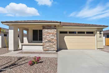 7438 Rose Ln, Glendale, AZ 85303