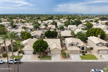 7439 Louise Dr, Glendale, AZ 85310