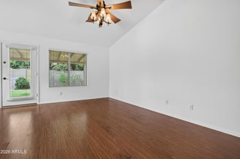 7439 Louise Dr, Glendale, AZ 85310