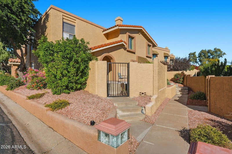 744 E North Ln #2, Phoenix, AZ 85020