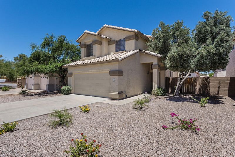 744 E Saddle Dr, Chandler, AZ 85225