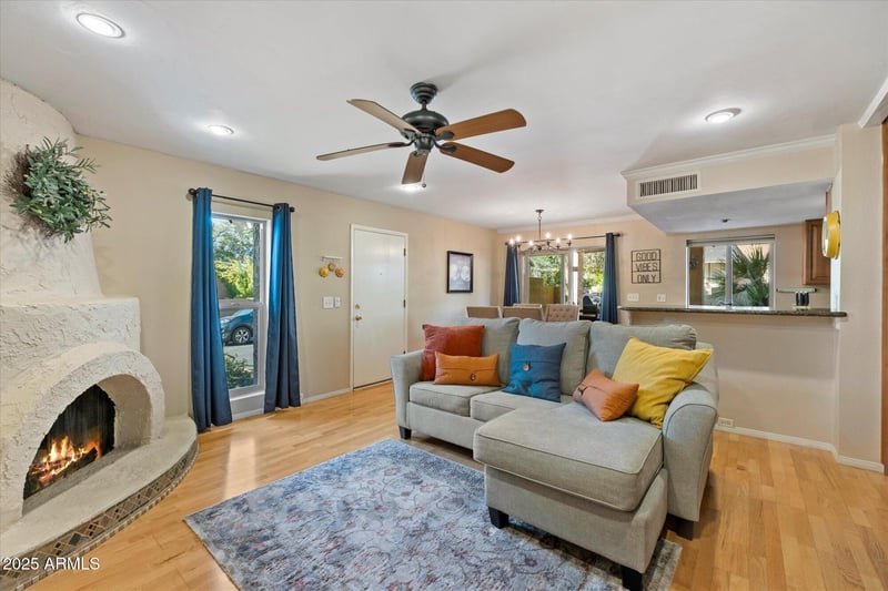 744 North Ln #1, Phoenix, AZ 85020