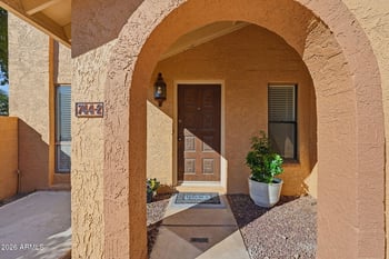 744 North Ln #2, Phoenix, AZ 85020