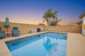 744 Desert Hollow Dr, San Tan Valley, AZ 85143