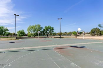 7441 Melinda Ln, Glendale, AZ 85308