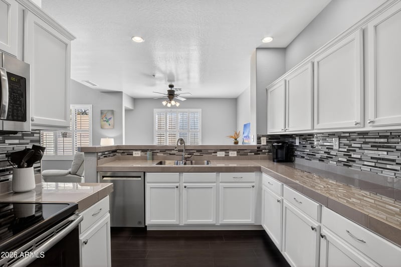 7445 Eagle Crest Dr #1056, Mesa, AZ 85207