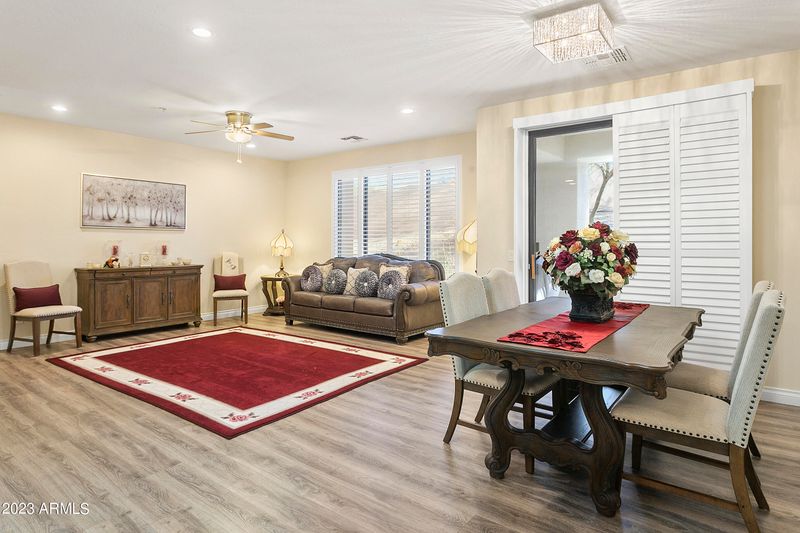7445 E Eagle Crest Dr #1060, Mesa, AZ 85207